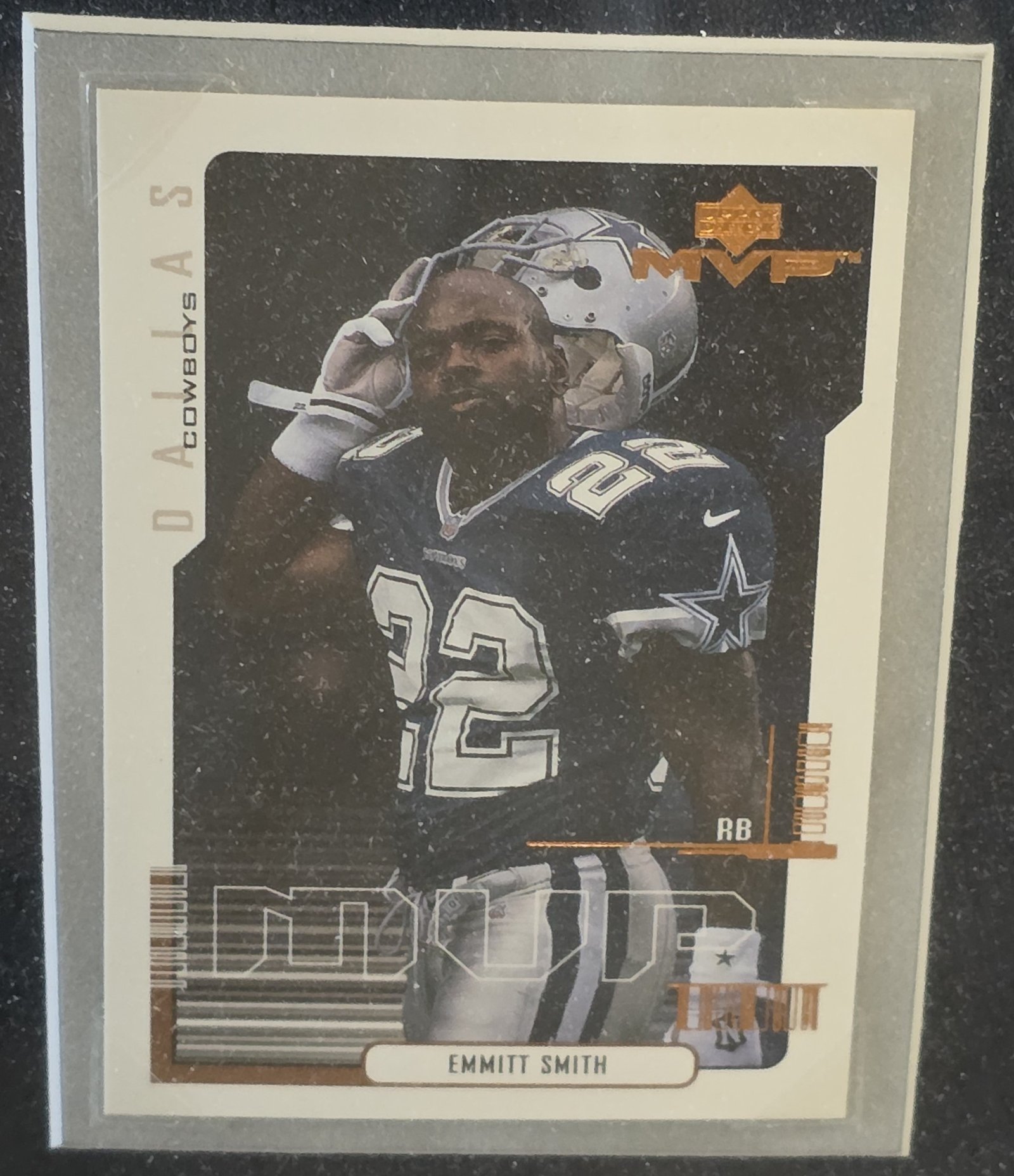 Emmitt Smith Framed Jersey and Card Display: Mounted Emmitt Smith card detail 6