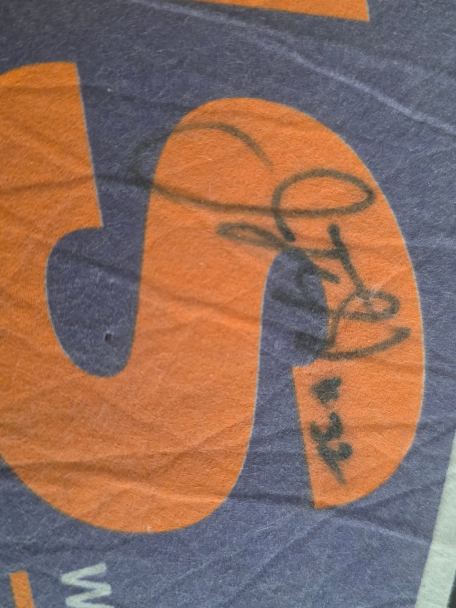 Phoenix Suns Autographed Pennant: Signature detail 6