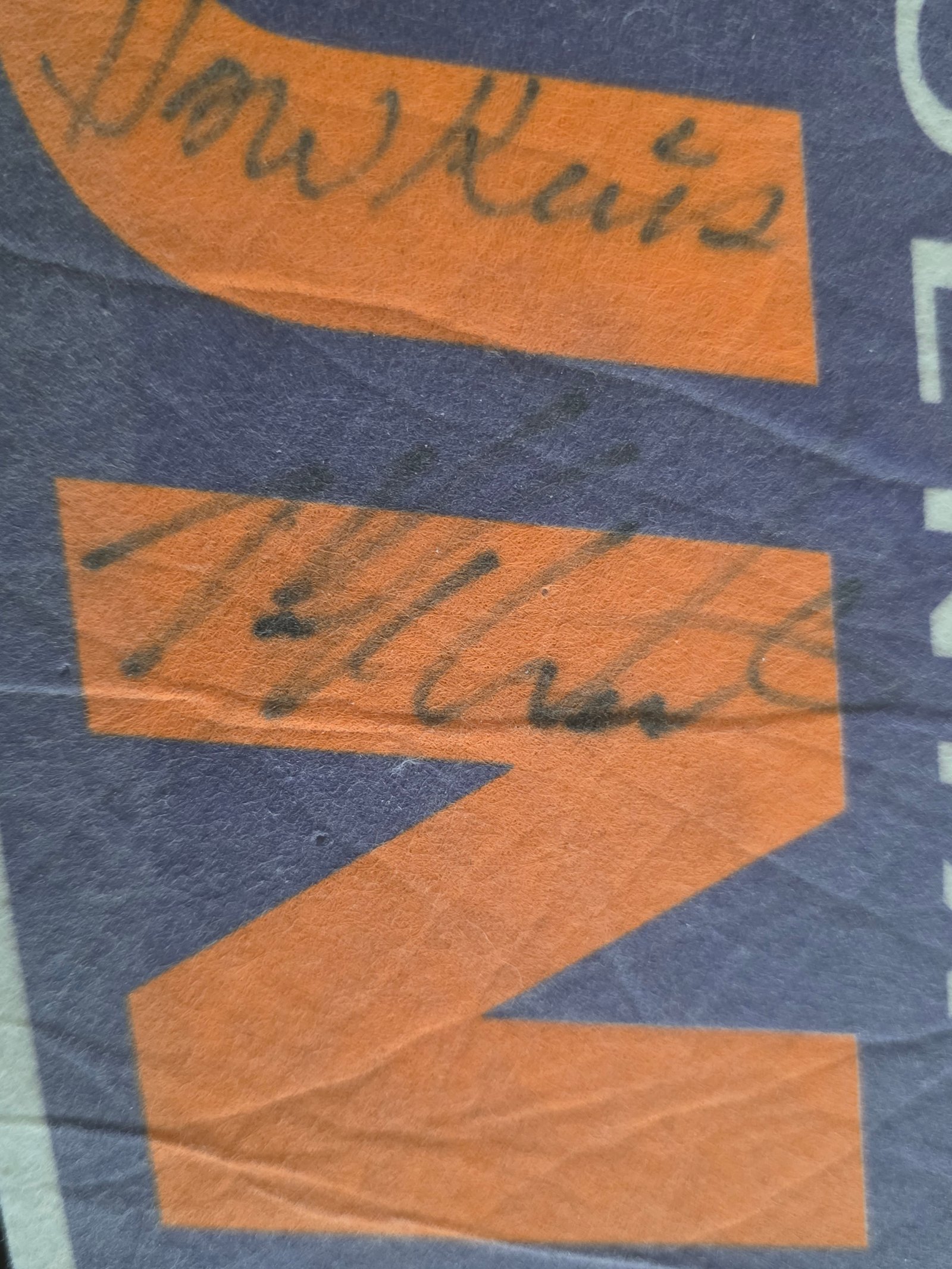 Phoenix Suns Autographed Pennant: Signature detail 7